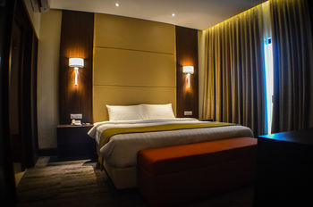 Hotel Monticello 4*