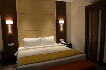 Hotel Monticello 4*