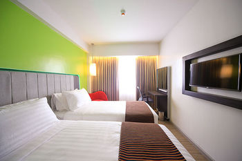 Park Inn By Radisson Clark 4*