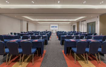 Park Inn By Radisson Clark 4*