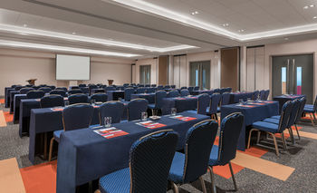 Park Inn By Radisson Clark 4*