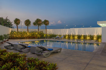 Park Inn By Radisson Clark 4*