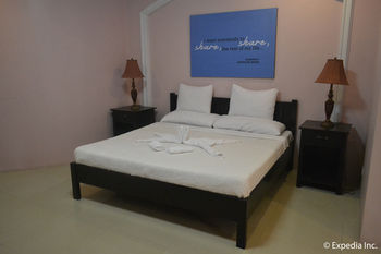 The Q Hotel & Restaurant 3*