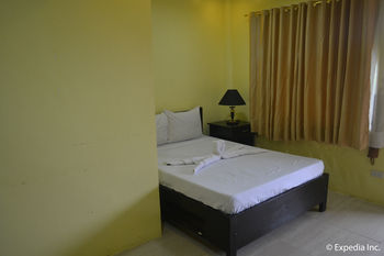 The Q Hotel & Restaurant 3*