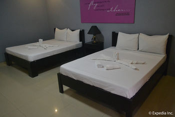 The Q Hotel & Restaurant 3*
