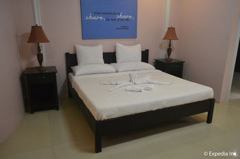 The Q Hotel & Restaurant 3*