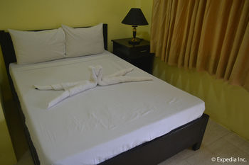 The Q Hotel & Restaurant 3*