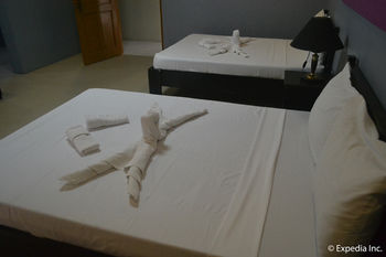 The Q Hotel & Restaurant 3*