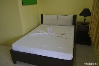 The Q Hotel & Restaurant 3*