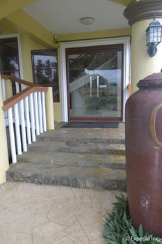 The Q Hotel & Restaurant 3*