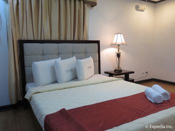 D'Leonor Hotel 3*