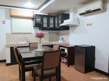 D'Leonor Hotel 3*