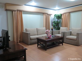 D'Leonor Hotel 3*