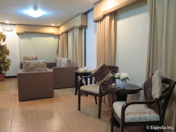 D'Leonor Hotel 3*