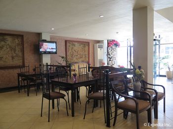 D'Leonor Hotel 3*