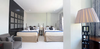 717 Cesar Place Hotel 3*