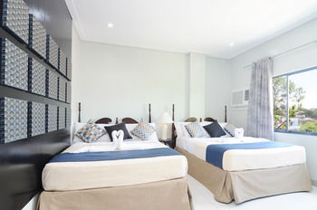 717 Cesar Place Hotel 3*