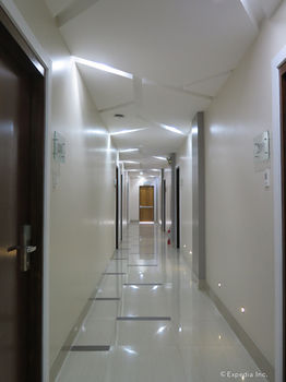 717 Cesar Place Hotel 3*