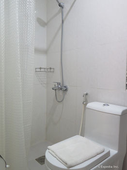 717 Cesar Place Hotel 3*