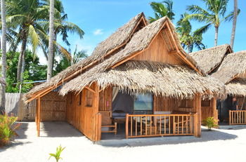 Amihan Beach Cabanas 3*