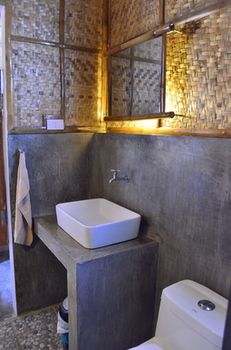Amihan Beach Cabanas 3*