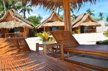 Amihan Beach Cabanas 3*
