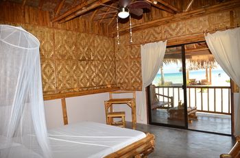 Amihan Beach Cabanas 3*