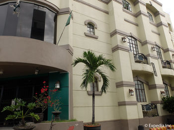 DM Residente Inns and Villas 3*