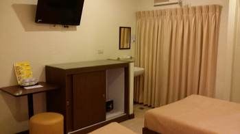 Governor Forbes Inn 2*