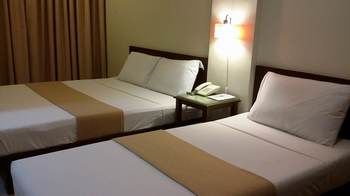 Governor Forbes Inn 2*