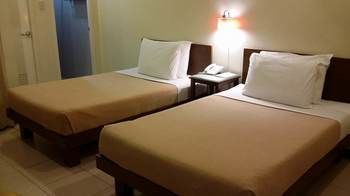 Governor Forbes Inn 2*