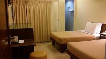 Governor Forbes Inn 2*