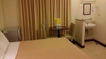 Governor Forbes Inn 2*