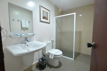 Royal Suites Condotel 3*