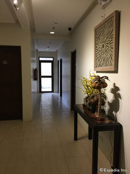 Coron Visitors Hotel 3*