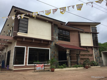 Coron Visitors Hotel 3*