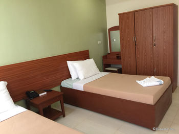 Coron Visitors Hotel 3*