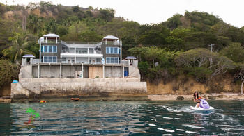 Jaynet Oceanview Resort 3*