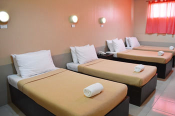 Ati-Atihan Festival Hotel 3*