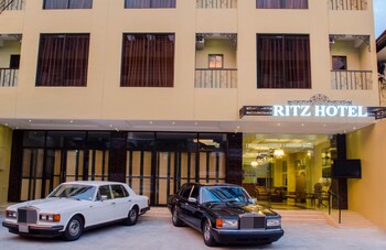 Ritz Hotel 3*