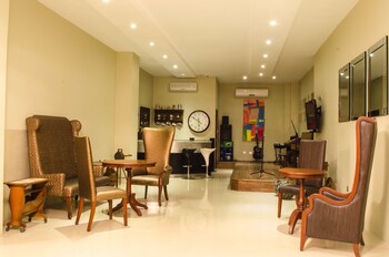 Ritz Hotel 3*