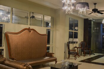 Ritz Hotel 3*