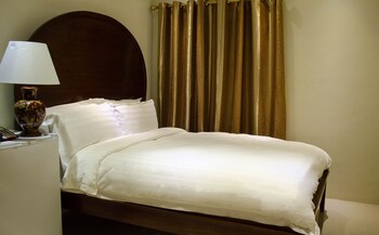 Ritz Hotel 3*