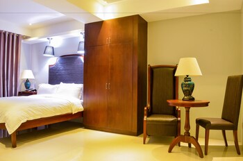 Ritz Hotel 3*