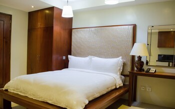 Ritz Hotel 3*