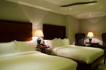 Ritz Hotel 3*
