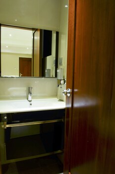 Ritz Hotel 3*