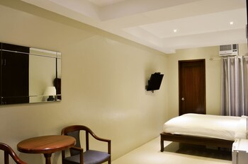 Ritz Hotel 3*