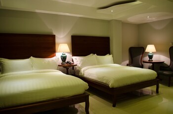 Ritz Hotel 3*
