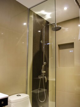 Ritz Hotel 3*